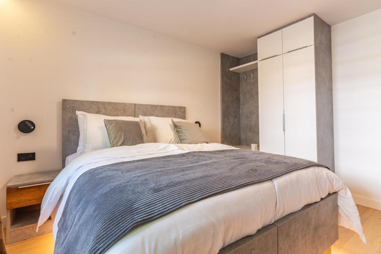 Plaza Apartment